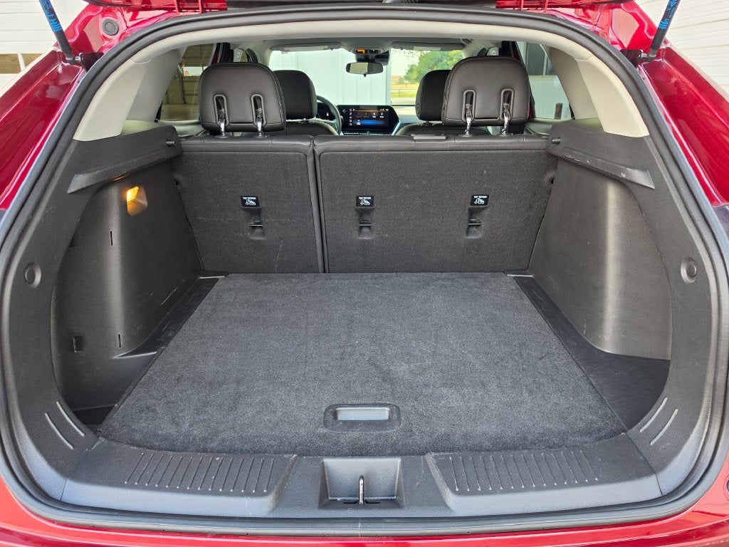2025 Chevrolet Trax FWD LT