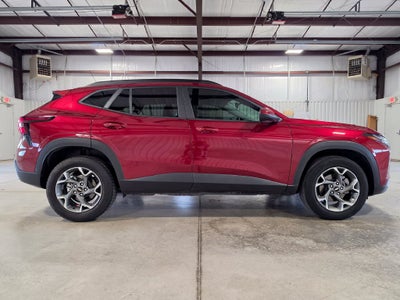 2025 Chevrolet Trax FWD LT