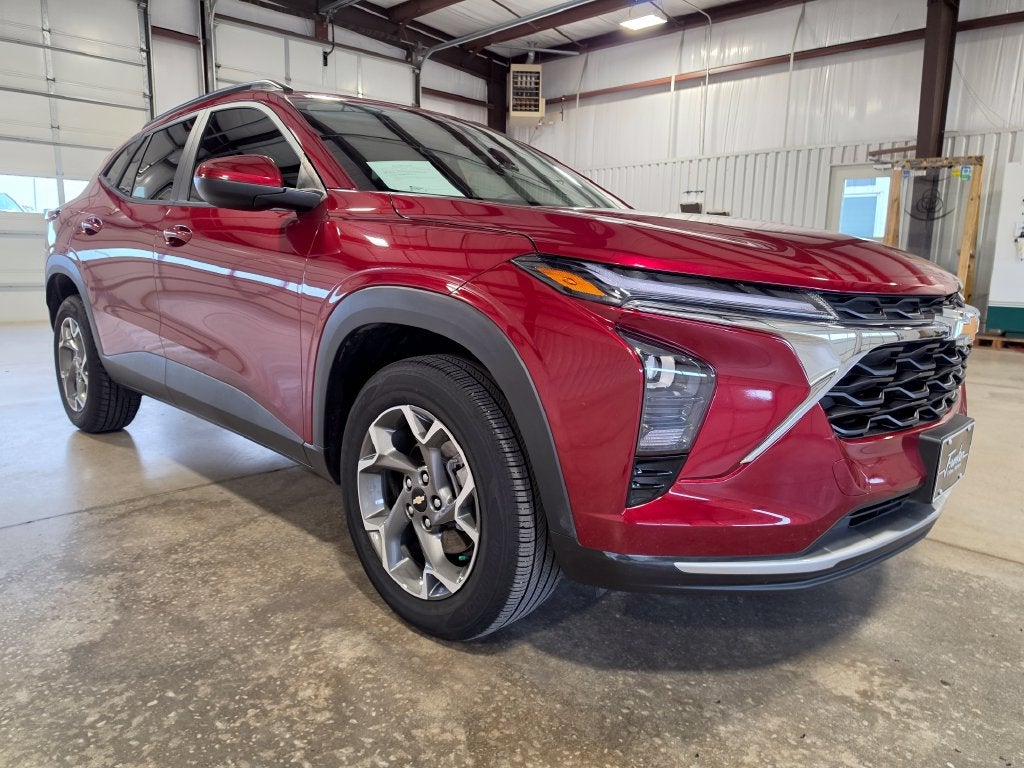 2025 Chevrolet Trax FWD LT